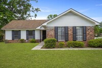 Building Photo - 126 Brandlewood Dr