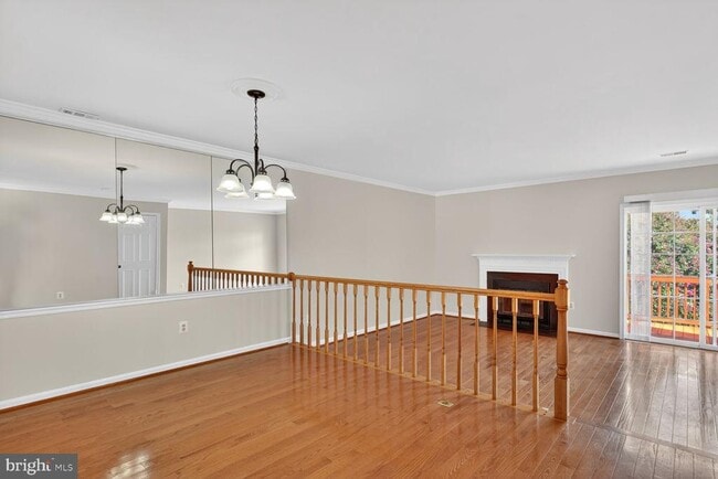 Building Photo - 6076 Heatherwood Dr