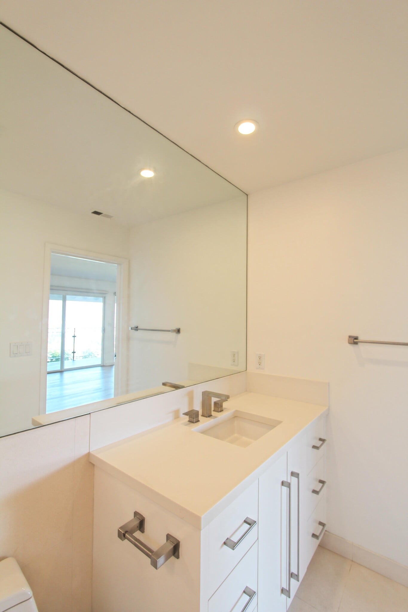 Building Photo - 7353 Pyramid Pl