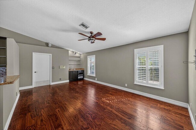 Building Photo - 9121 Paragon Way