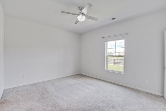Building Photo - 347 Matuskovic Dr
