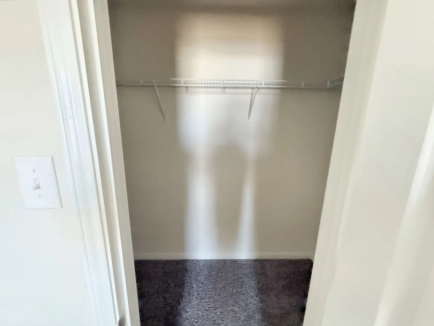 Building Photo - Room in House on Serena Dr