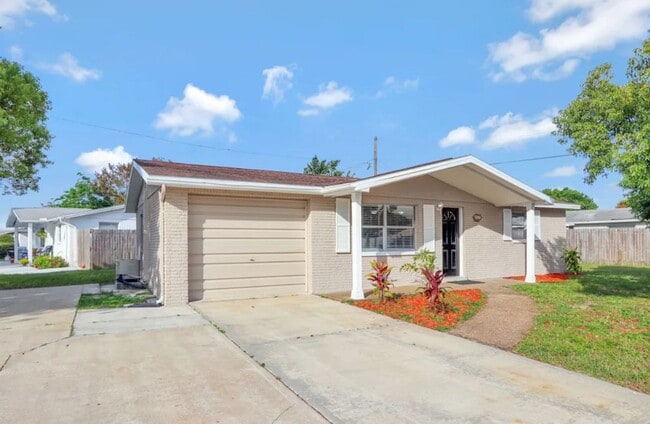 Building Photo - 7202 Palisade Dr