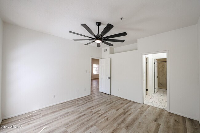 Building Photo - 11333 N 92nd St