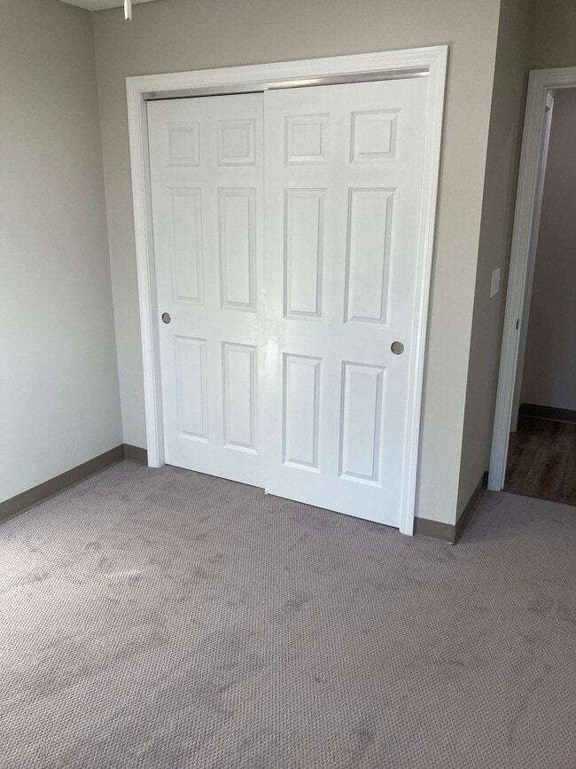 Building Photo - 50 Church St