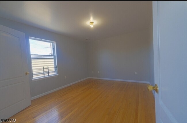 Building Photo - 78 Highland Ave
