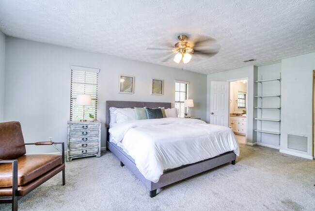 Building Photo - 42 Valencia St