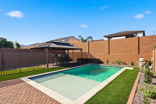 Building Photo - 20234 W Turney Ave