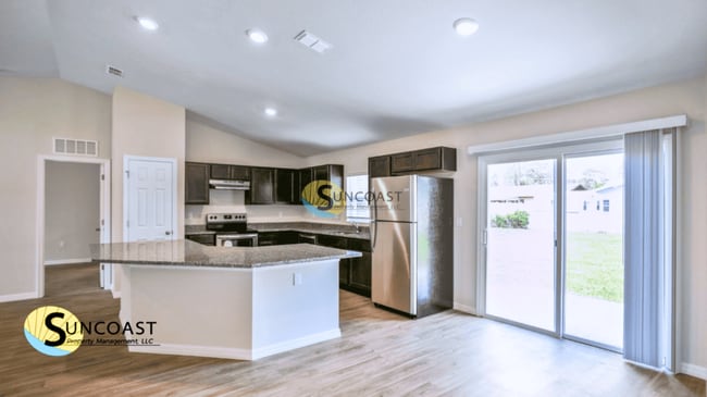 Building Photo - 2012 NW Juanita Pl