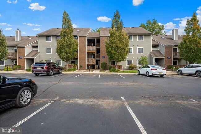 Building Photo - 607 Ravens Crest Dr