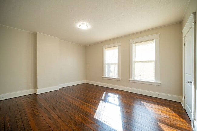 Building Photo - 1006 McAllister Ave