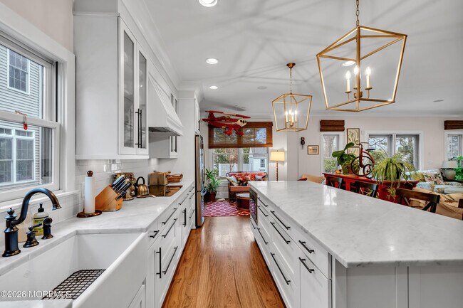 Building Photo - 513 Morris Ave