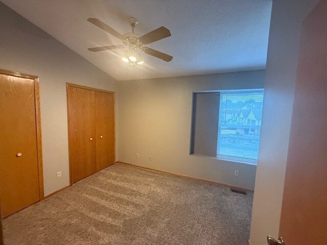 Building Photo - 602 Topaz Ln