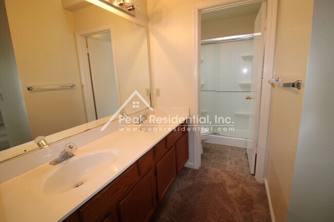 Building Photo - Nice 3bd/2ba House with 2 Car Garage near Bell & Rio Linda Blvd