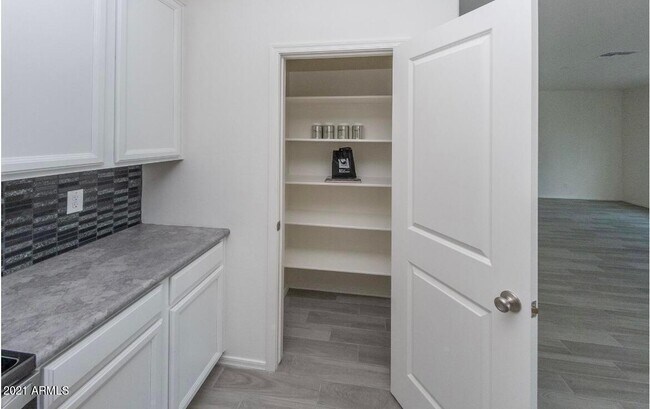 Building Photo - 7259 N 125th Dr