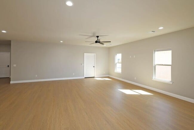Building Photo - 4709 Scotty Dr