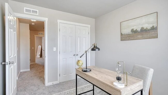 Building Photo - Modern 3-Bedroom Home with Resort-Style Amenities