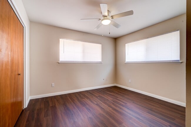 Building Photo - 8311 Raintree Ave