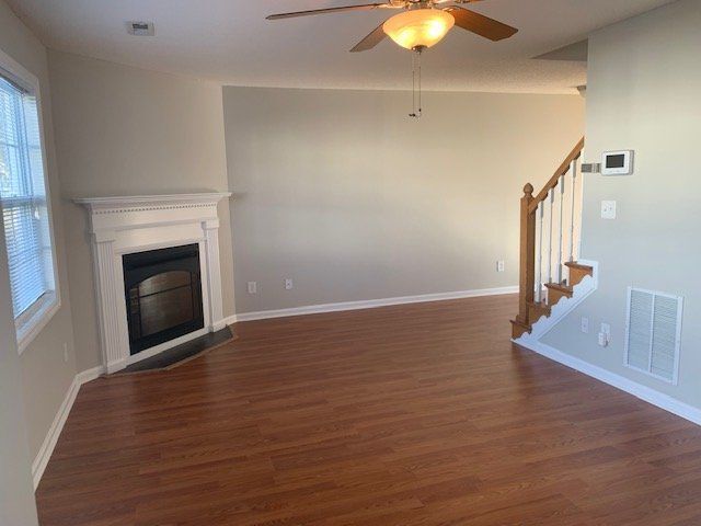 Building Photo - 1205 Cross Creek Cir
