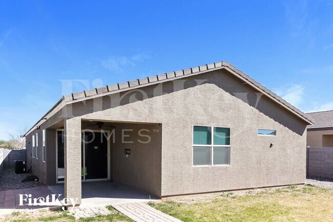 Building Photo - 4052 S 101st Ln