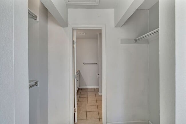 Building Photo - Charming 3 Bedroom Home in Quiet Orchard Mesa Cul-de-Sac