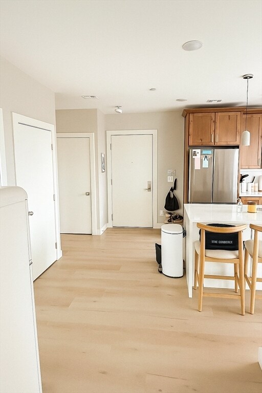 Building Photo - 400 W Broadway