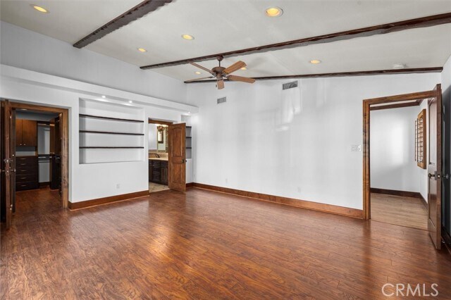 Building Photo - 3208 Walnut Ave