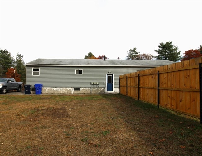 Building Photo - 4 Monroe Dr