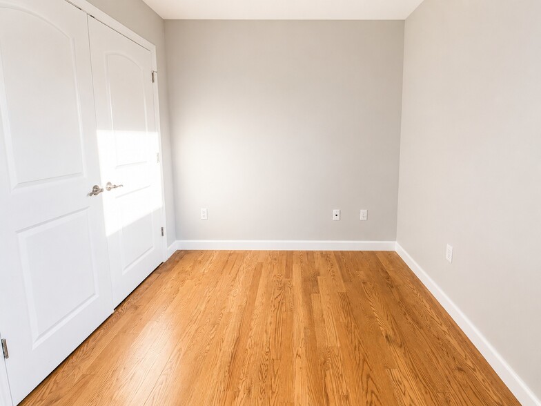 BEDROOM #3 - 234 Palmer St