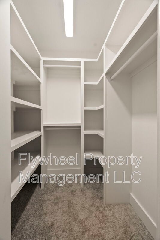 Building Photo - 103 Rayon Dr