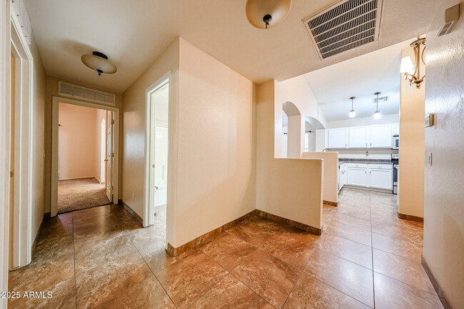 Building Photo - 11761 W Dos Rios Dr