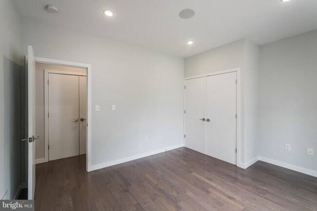 Building Photo - 1524 N 8th St