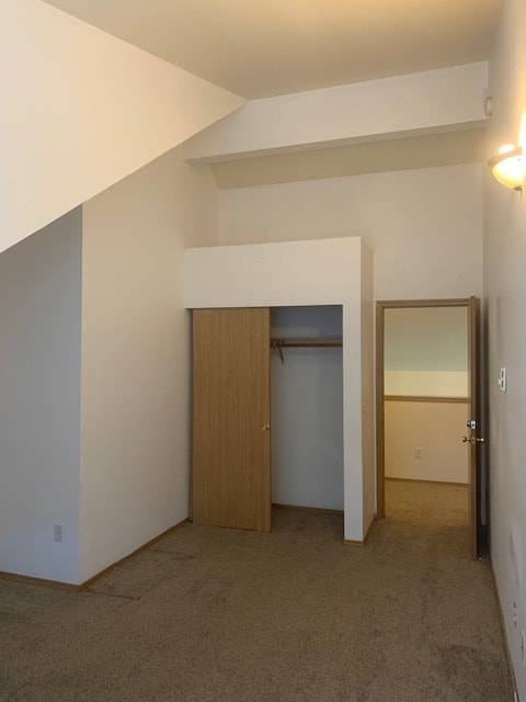 Building Photo - 2302 Happy Ct