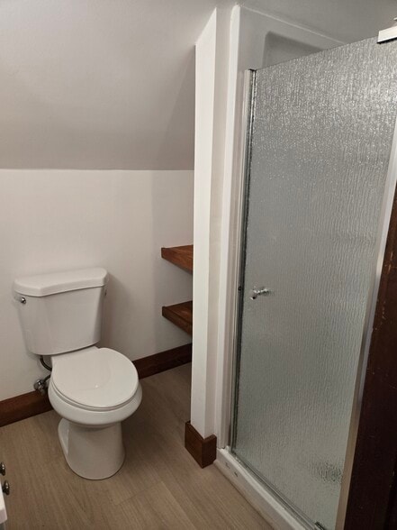 Building Photo - 10 Pierce St