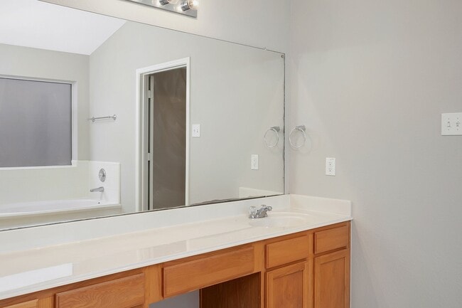 Building Photo - 7307 Shade Ct