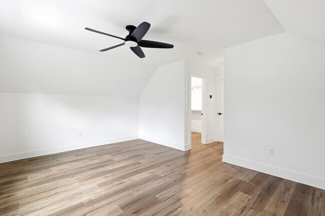 Building Photo - Custom Home in Seagate | 4 Bedrooms • 3 Bathrooms • Minutes to Wrightsville Beach