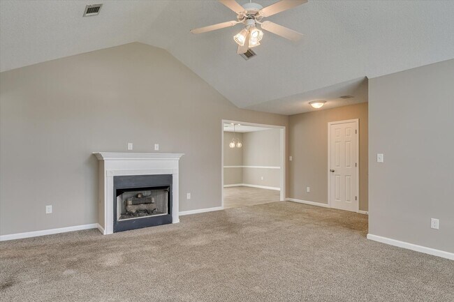 Building Photo - 2719 Davis Mill Rd