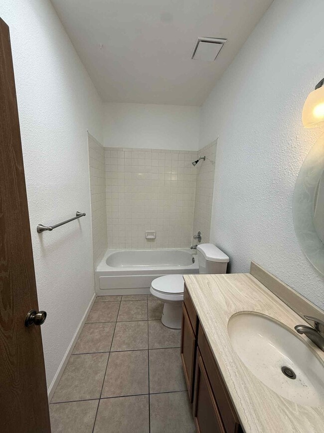 Building Photo - 8141 E Daniella Cir