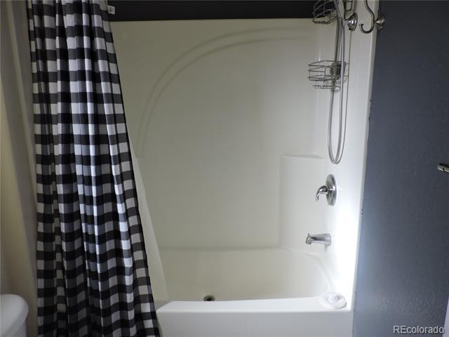 Building Photo - 10216 Rodeo Park Dr