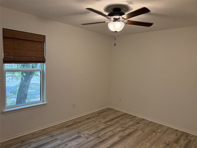 Building Photo - 3410 Timberline Dr