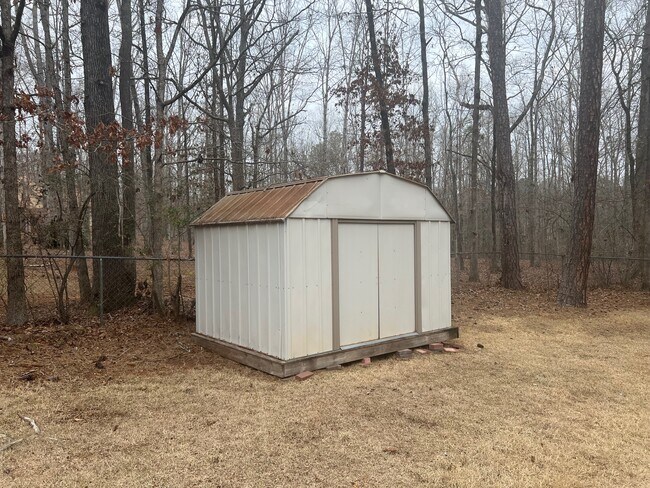 Building Photo - 290 Pebble Creek Dr