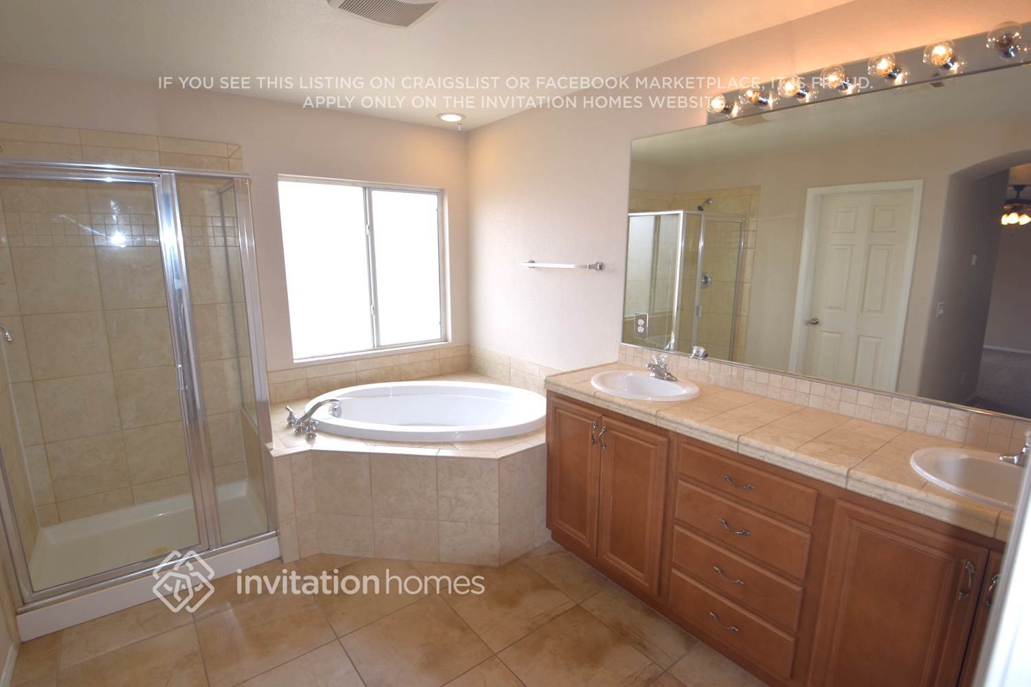 Building Photo - 8344 S Pioneer Way