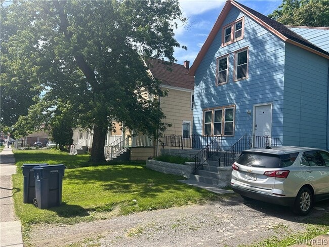 Building Photo - 40 Lisbon Ave