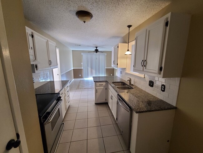 Building Photo - COMING SOON!!! 4 Bedroom Home!!!