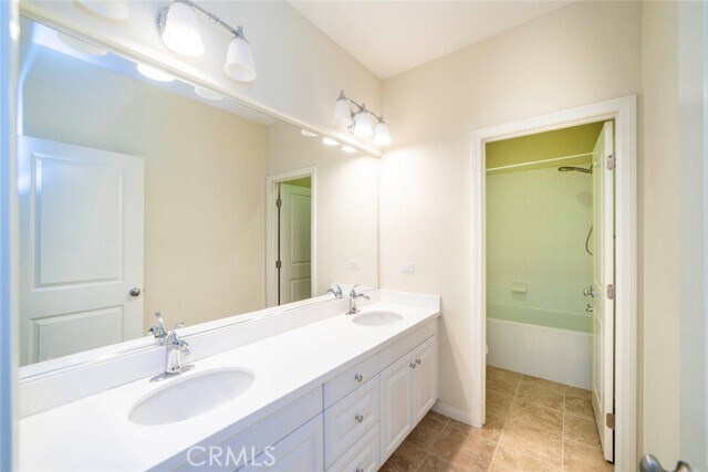 Building Photo - 33 Bromeliad