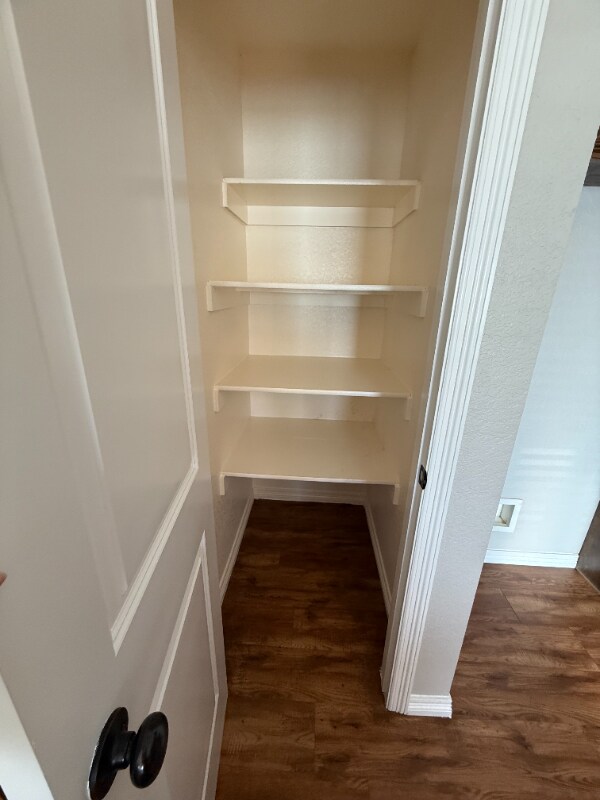 Building Photo - 7120 Echo Hill Dr
