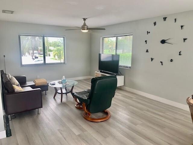 Building Photo - 821 N Victoria Park Rd