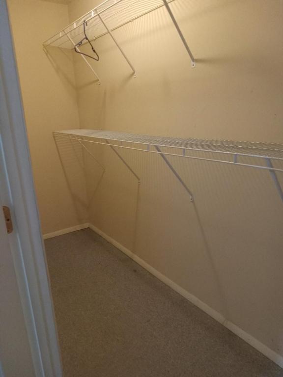 Building Photo - 545 Farrell St - B