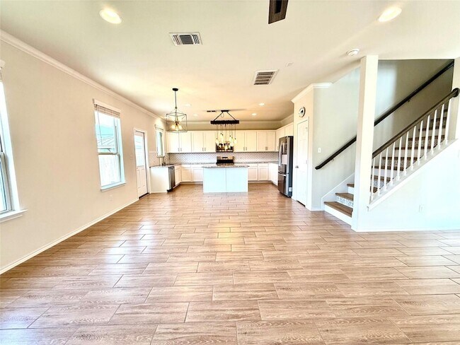 Building Photo - 1017 Cliffbrake Wy