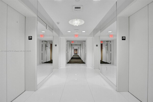 Building Photo - 350 S Miami Ave